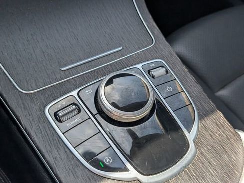 Used 2019 Mercedes-Benz C 300 Sedan image 26
