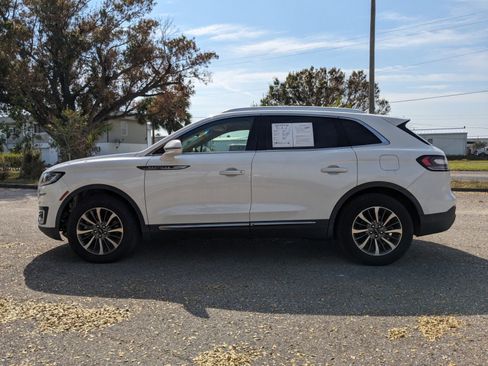 Used 2020 Lincoln Nautilus FWD w/ Equipment Group 101A image 7