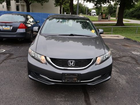 Used 2013 Honda Civic LX image 2