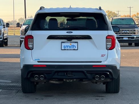 Used 2023 Ford Explorer ST w/ Equipment Group 401A image 4