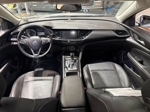 Used 2018 Buick Regal Essence w/ Sights and Sounds Package AWD/4WD image 12