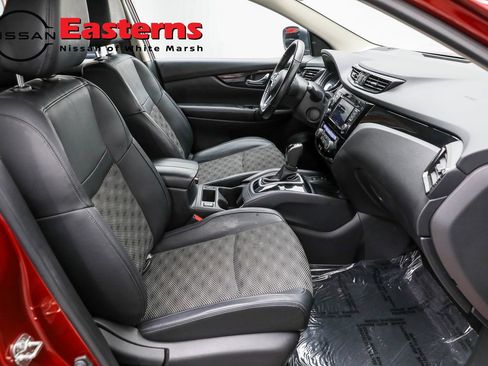 Used 2022 Nissan Rogue Sport SV w/ Technology Package AWD/4WD image 22