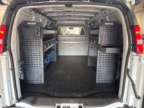 New 2024 GMC Savana 2500 w/ Driver Convenience Package image 18