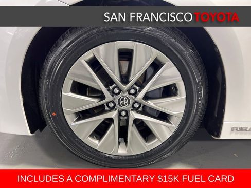 Certified 2022 Toyota Mirai XLE image 9