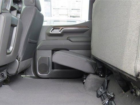 New 2024 Chevrolet Silverado 1500 Custom Trail Boss w/ LPO, Dark Essentials Package image 17