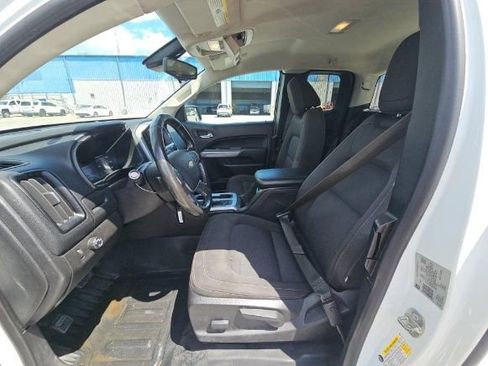 Used 2020 Chevrolet Colorado LT w/ Safety Package image 4