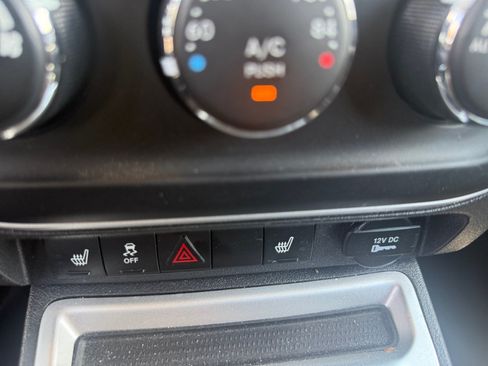 Used 2016 Jeep Compass High Altitude AWD/4WD image 31