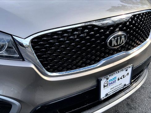 Used 2017 Kia Sorento EX w/ EX Premium Package image 32