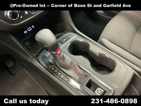 Used 2022 Chevrolet Equinox RS AWD/4WD image 15