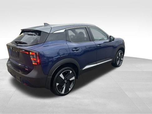 Certified 2025 Nissan Kicks SR image 5