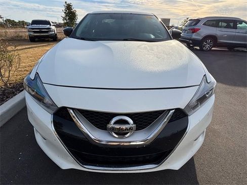 Used 2017 Nissan Maxima SR w/ Midnight Edition image 2