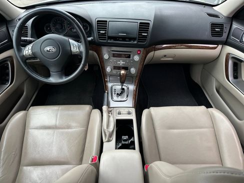 Used 2009 Subaru Legacy 2.5i Limited AWD/4WD image 12