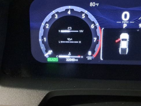 Used 2024 Toyota Tacoma TRD Off-Road image 2