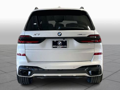 New 2026 BMW X7 xDrive40i image 4