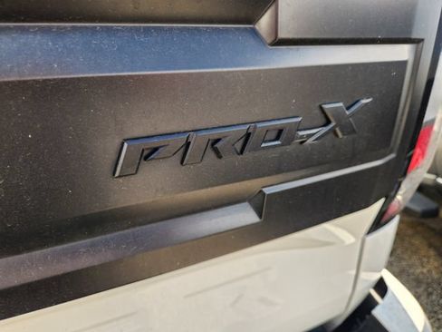 Used 2025 Nissan Frontier Pro-X RWD image 9
