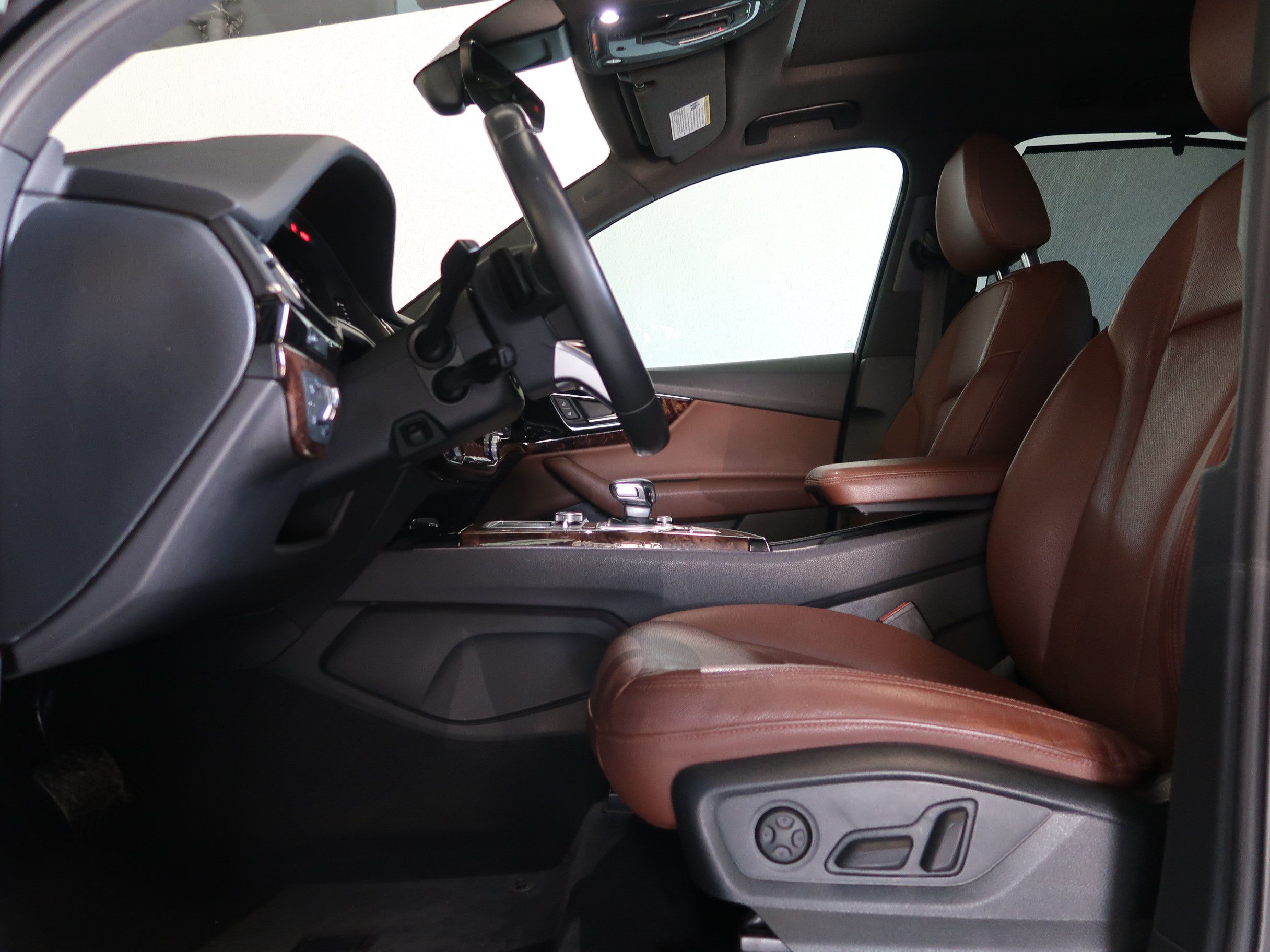 Used 2019 Audi Q7 3.0T Prestige AWD/4WD image 31