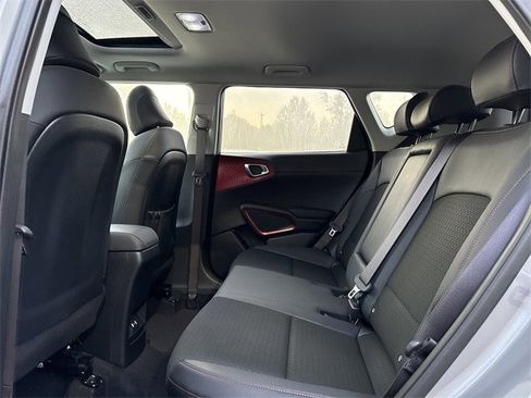 Used 2025 Kia Soul GT-Line w/ GT-Line Technology Package image 16