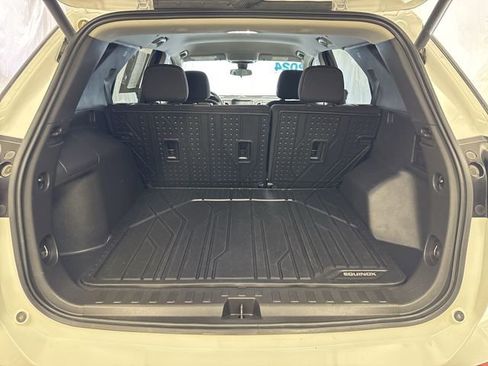 Certified 2024 Chevrolet Equinox LT w/ LPO, Floor Liner Package image 23