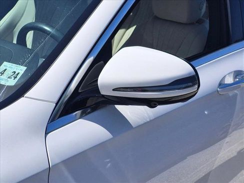 Used 2019 Mercedes-Benz E 300 4MATIC image 15