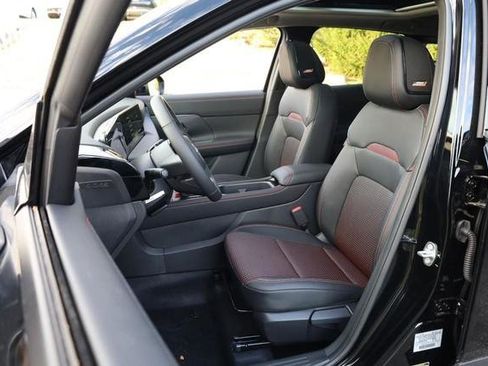 New 2026 Nissan Kicks SR w/ SR Premium Package image 8