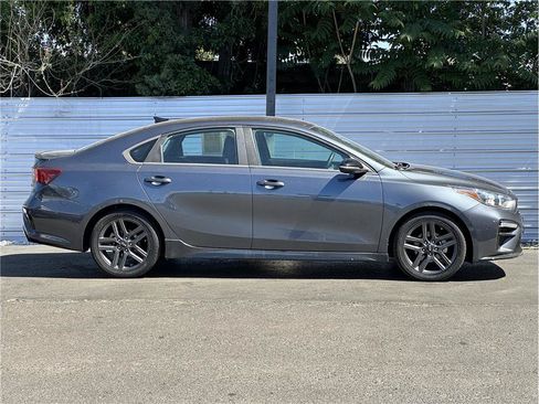 Used 2020 Kia Forte GT-Line FWD image 9