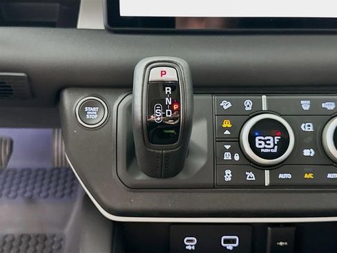 Used 2024 Land Rover Defender 110 S image 19