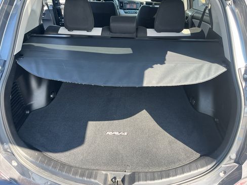 Used 2016 Toyota RAV4 XLE AWD/4WD image 39