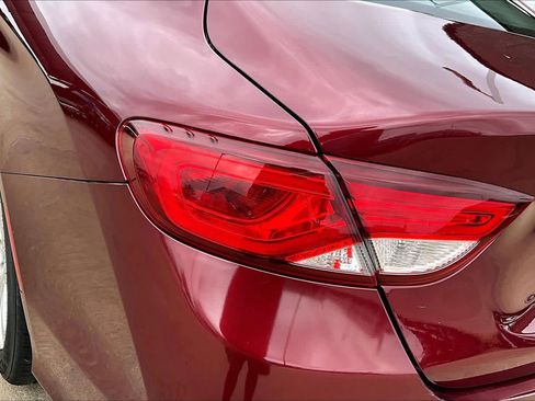 Used 2016 Chrysler 200 Limited image 25