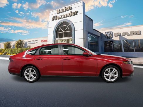 Used 2023 Honda Accord LX image 2