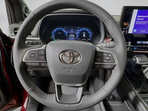 New 2026 Toyota Sienna Limited FWD image 15
