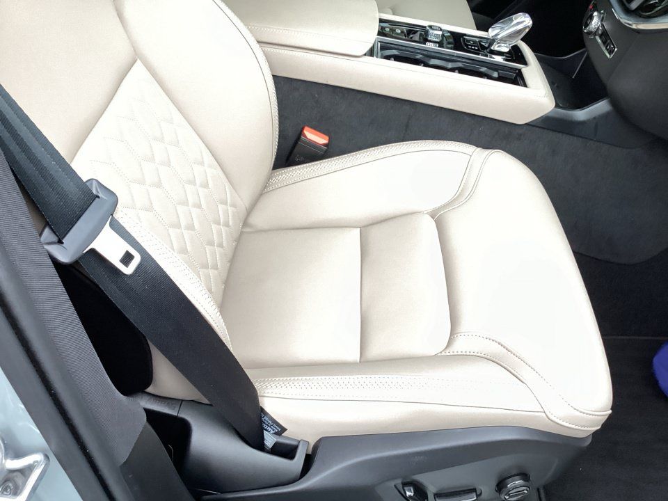 Used 2026 Volvo XC90 B6 Core AWD/4WD image 28