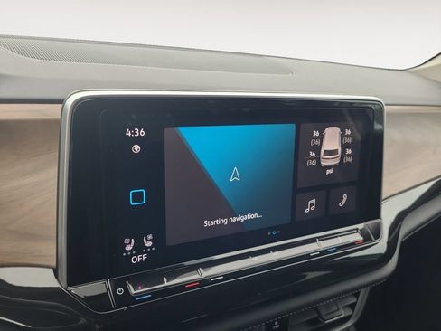 Used 2025 Volkswagen Atlas SE FWD image 19