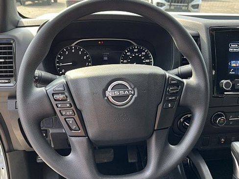 Used 2023 Nissan Frontier SV w/ Midnight Edition Package AWD/4WD image 9