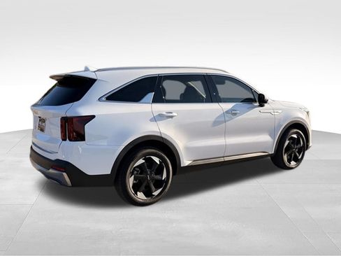 Used 2025 Kia Sorento S w/ Panoramic Sunroof Package FWD image 7