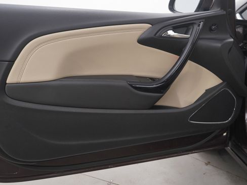 Used 2017 Buick Cascada Premium image 13