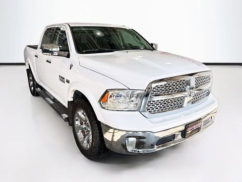 Used 2015 RAM 1500 Laramie w/ Convenience Group image 3