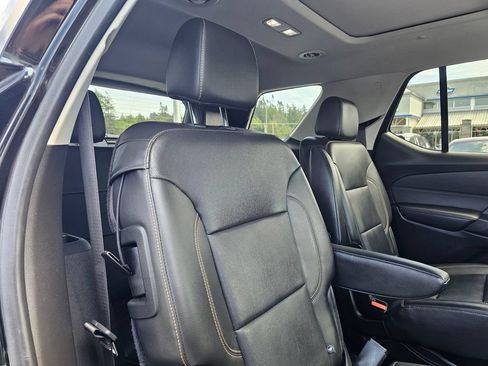Used 2021 Chevrolet Traverse Premier w/ Redline Edition AWD/4WD image 13