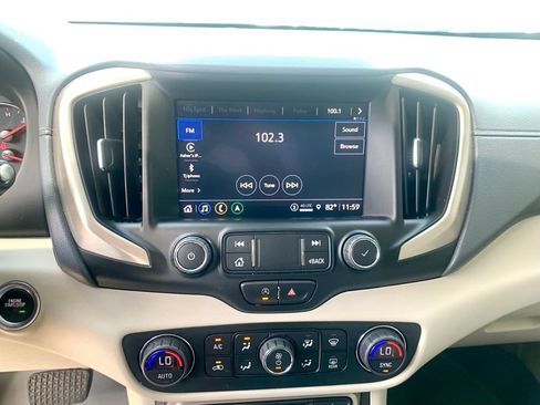 Used 2022 GMC Terrain Denali w/ Denali Premium Package AWD/4WD image 17