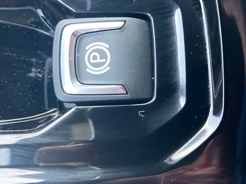New 2026 Chevrolet Colorado LT w/ LT Convenience Package AWD/4WD image 32