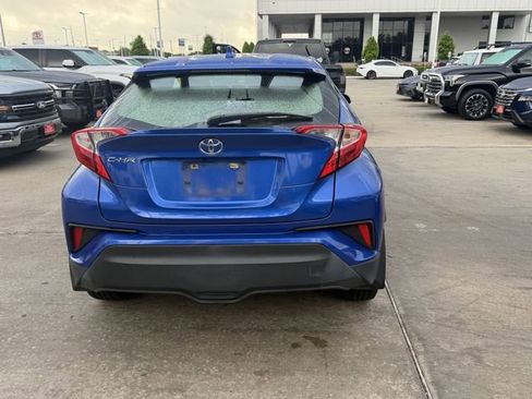 Used 2019 Toyota C-HR LE image 6