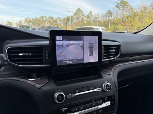 Used 2020 Ford Explorer Limited w/ Class III Trailer Tow Package image 17