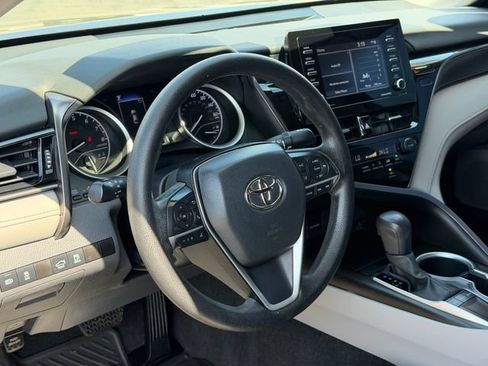 Used 2023 Toyota Camry LE FWD image 10