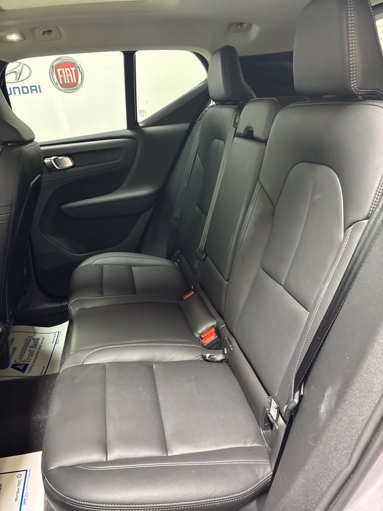 Used 2026 Volvo XC40 B5 Plus AWD/4WD image 22