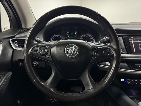 Used 2018 Buick Enclave Essence FWD image 17