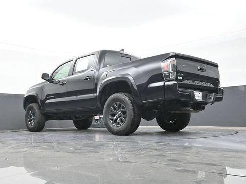 Used 2022 Toyota Tacoma SR5 w/ Technology Package AWD/4WD image 46