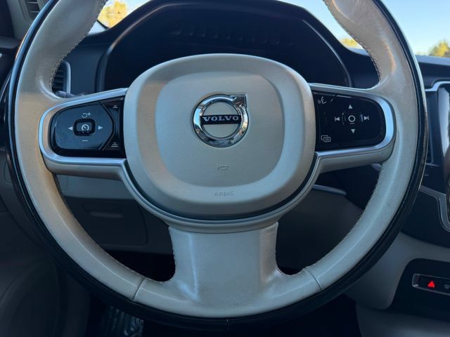 Used 2020 Volvo XC90 T6 Momentum w/ Protection Package Premier AWD/4WD image 14
