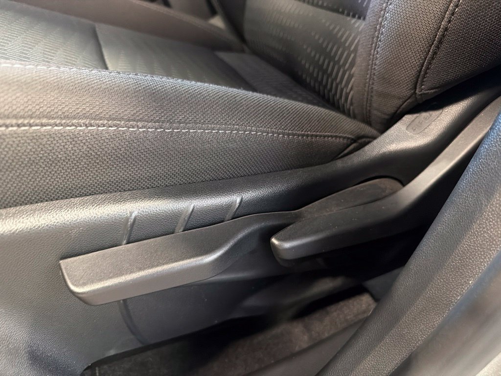 Used 2026 Chevrolet Equinox LT AWD/4WD image 21