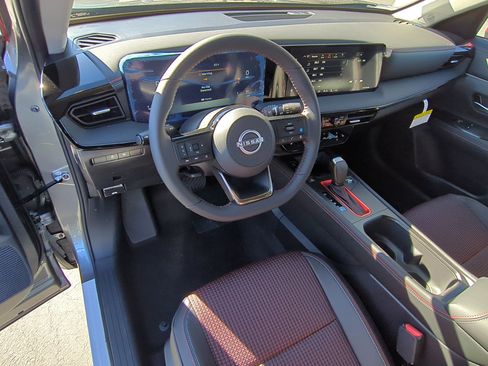 New 2026 Nissan Kicks SR w/ SR Premium Package image 11