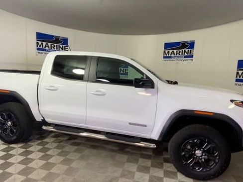 Certified 2024 GMC Canyon Elevation w/ Convenience Package image 3