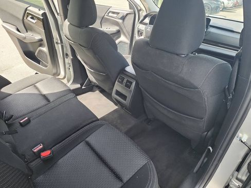Used 2022 Mitsubishi Outlander ES FWD image 18